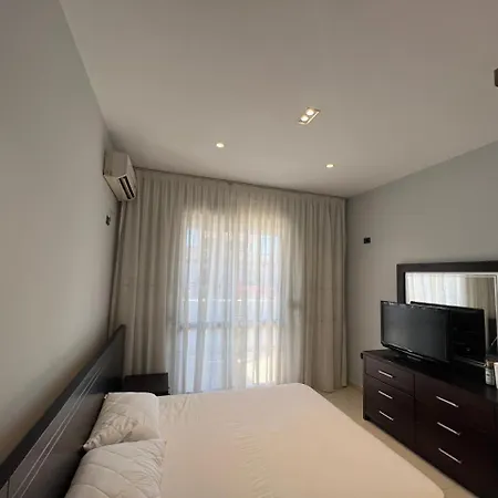 D&a House Apartment *